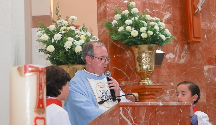  Padre Gabriel Del Valle.