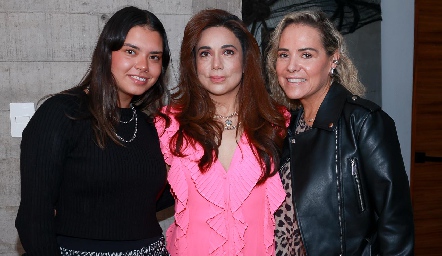  Ana Ceci Oviedo, Gaby Martínez y Ceci Negrete.