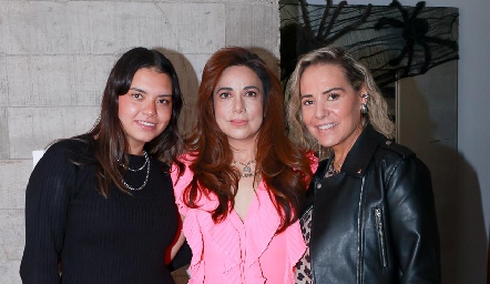  Ana Ceci Oviedo, Gaby Martínez y Ceci Negrete.