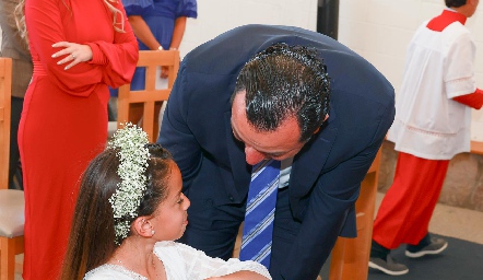  Elías Valencia con su hija Valentina.