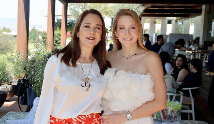  Graciela López Wagner con su hija Ale Álvarez.