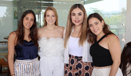  Ale Álvarez y sus amigas.