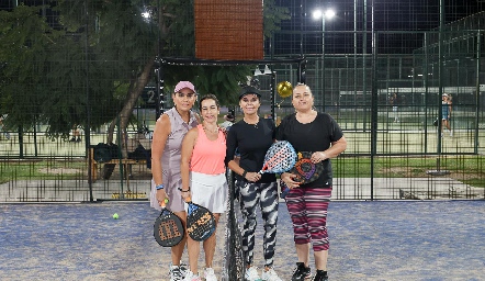  Marily Tobías, Alejandra Ávila, Elsa Tamez y Güera Gutiérrez.