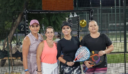  Marily Tobías, Alejandra Ávila, Elsa Tamez y Güera Gutiérrez.