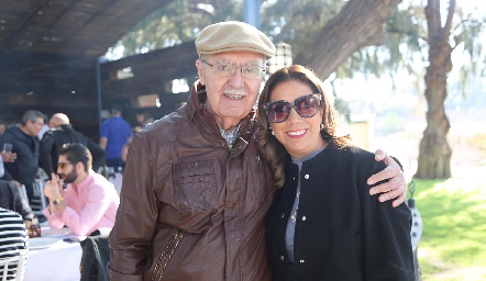  José María de la Vega con su hija Silvy.