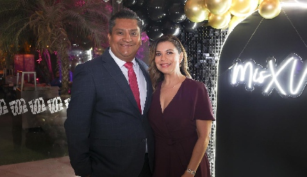  Francisco Hernández y Liz Castillo.