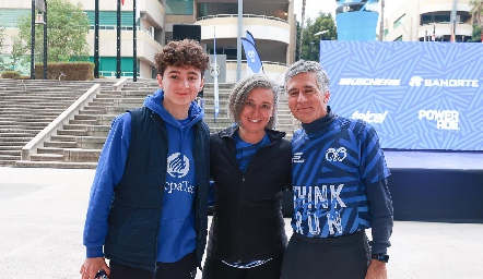  Rafael Tirasqueño, Martha Celorio y Jorge González.