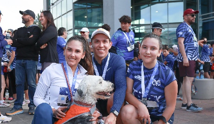  Daniela, Manolo y Michelle.