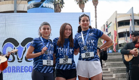  Categoría Preparatoria Femenil Paula Sofía 3°, María Paula 1° y Marcia Alessandra 2°.