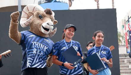  Categoría Exatec Femenil: Daniela Consonni 2° y Ximena Villanueva 1°.