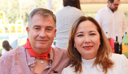  Roberto Michel y Alejandra Gordoa.