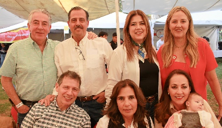  Gabriel Sanders, Alberto Kasis, Cristina Galán, Lourdes Gutiérrez, Luis Navarro, Gaby Chevailey Silvia Medrano.