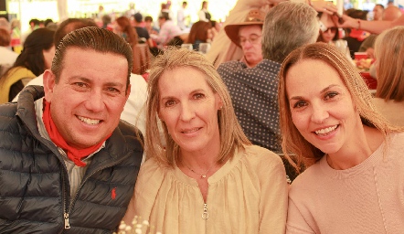  David Rosas, Elena Sanpere y Yuya González.