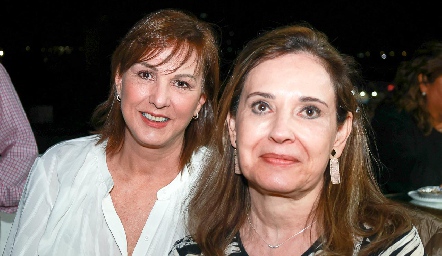  Catherine Barret y Claudia Robles.