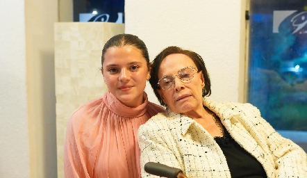  Paula García y Lucía Muñoz.