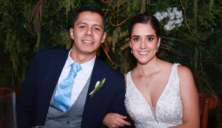  Néstor Hernández y Mariana Fernández ya son esposos.