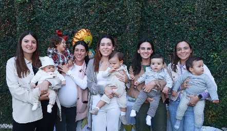  Gaby González y Joaquín, Cristina Lorca y Carola Tobías, Michell Cano y Álvaro Gómez, Adriana Olmos y Mauricio Tobías, María José Ramírez y Marcelo.