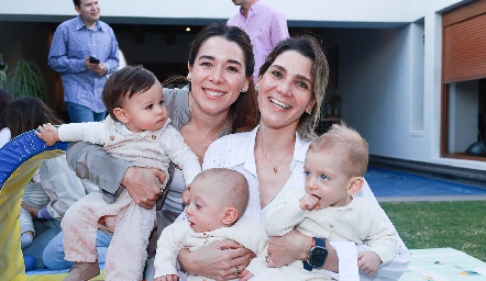  Álvaro Gómez, Michell Cano, Ingrid Nito, Bruno y Franco González.