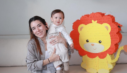  Michell Cano con su hijo Álvaro Gómez.