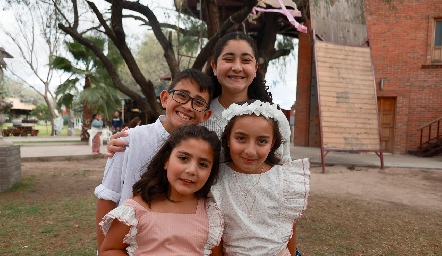  Pablo Briseño, Natalia Briseño, Luciana Briseño y Macarena Briseño.