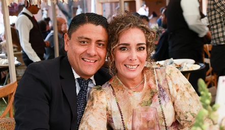  Armando Briseño y Berenice Castillero.