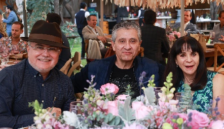  Erasto Aldrett, Antonio Briseño y Paty Campos.