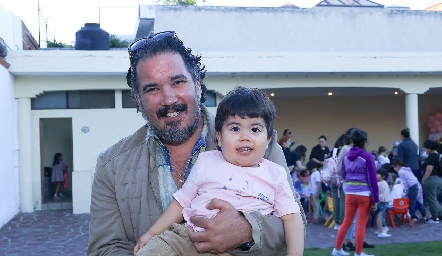  Juan Pablo Meade con su hijo José Pablo.