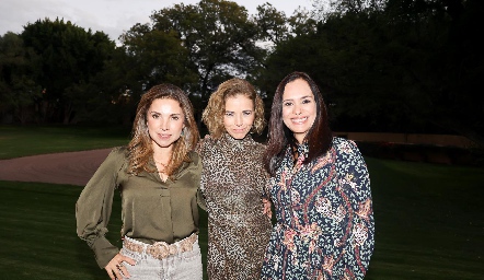  Mayra Ortega, Sigrid Werge y Mónica Sutti.