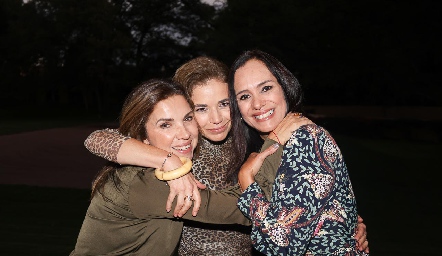  Mayra Ortega, Sigrid Werge y Mónica Sutti.