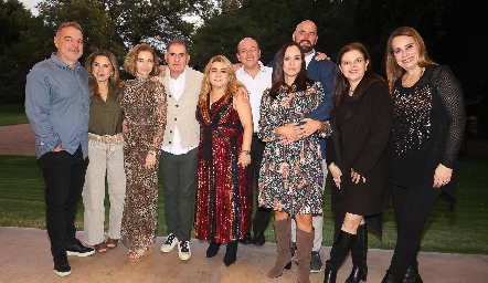  David del Bosque, Mayra Ortega, Sigrid Werge, Eduardo Zendejas, Carmenchu, Roberto, Mónica Sutti, Agustín Loyo, Ceci Ponce y Meritchell Galarza.