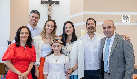  Sandra Aldrete, Santiago Labastida, Ángeles Mahbub, Arantza Basurto, Mariana Meade, Miguel Martínez y Marcelo Basurto.