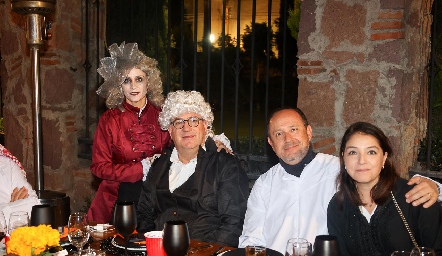  Verónica Conde, Jacobo Payán, Manuel Toledo y Adriana Calderón.