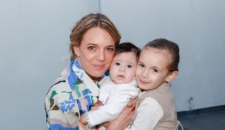  Priscila González, Paula Gutiérrez y Emma Ramos.