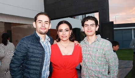  Francisco Gómez, Cecilia Cepeda y Juan Pablo Gómez.