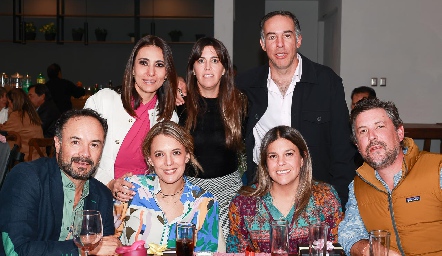  Marcela Gómez, Cristy Barragán, Gonzalo Dávila, Eduardo Ramos, Priscila González, María José Barragán y Diego Rodríguez.