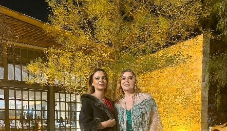  Fernanda y Gabriela Lozano Berrones.