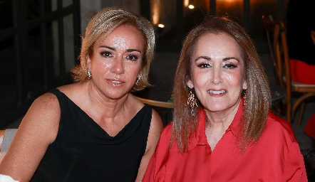  Karina Ramos y Laura del Pozo.