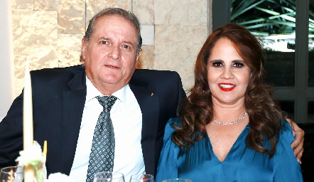  Meme Santos y Gabriela Payán.