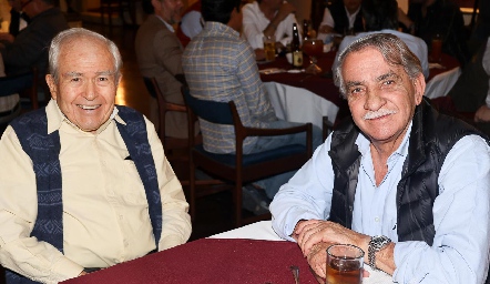  Constantino y Miguel Villalobos.