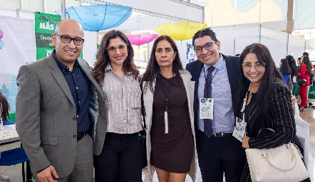  Marco Viera, Vivian Galdámez, Nohemí Rojas, Daniel Chavarría y Edith Lara.