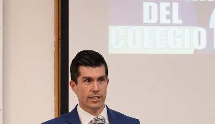  Dr. Daniel Argüelles Rosel, Presidente del Colegio Dental Potosino.