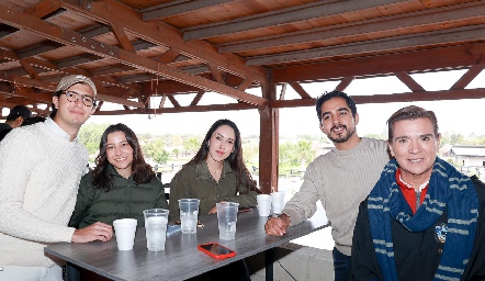  Nacho Araiza, Paola Martínez, Paola Mendoza, Chema Labastida y Lourdes Ortega.