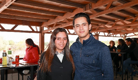   Nicole Cruz y Rodrigo Córdova.