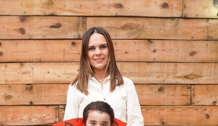  Alejandra Díaz de León y Franco Conde.