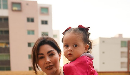  Selene Alemán y Antonella.