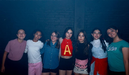  Paola, Diana, Alejandra, Olivia, Romina, Alissa y Ximena.