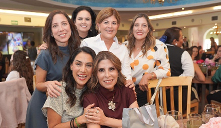  Lorena Almaguer, Nelly, Natalia Camargo, Luzma de la Peña y Ana Gaby Muñoz.