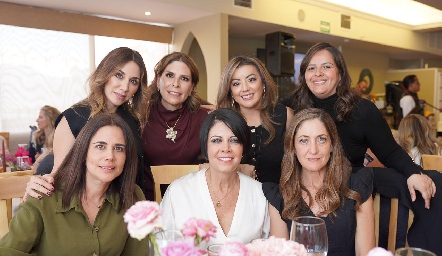  Maga Nieto, Nelly , Zayra Ríos, Elvia, Paty Soto y Ana Nava.