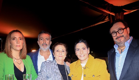  Ángeles González, Pedro González, Ángeles Martí, Maribel De Antuñano y Germán González.