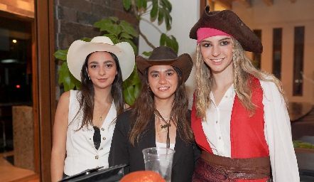  Luisa, Nuria D’Argence y Ale Alessi.